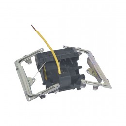 Установочный набор для выдвижного розеточного блока на 4 модуля Legrand 054006